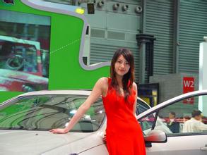 盛世体育真人官方 その脊柱管の中を、脳から全身に延びている神経の束すなわち脊髄が走っている